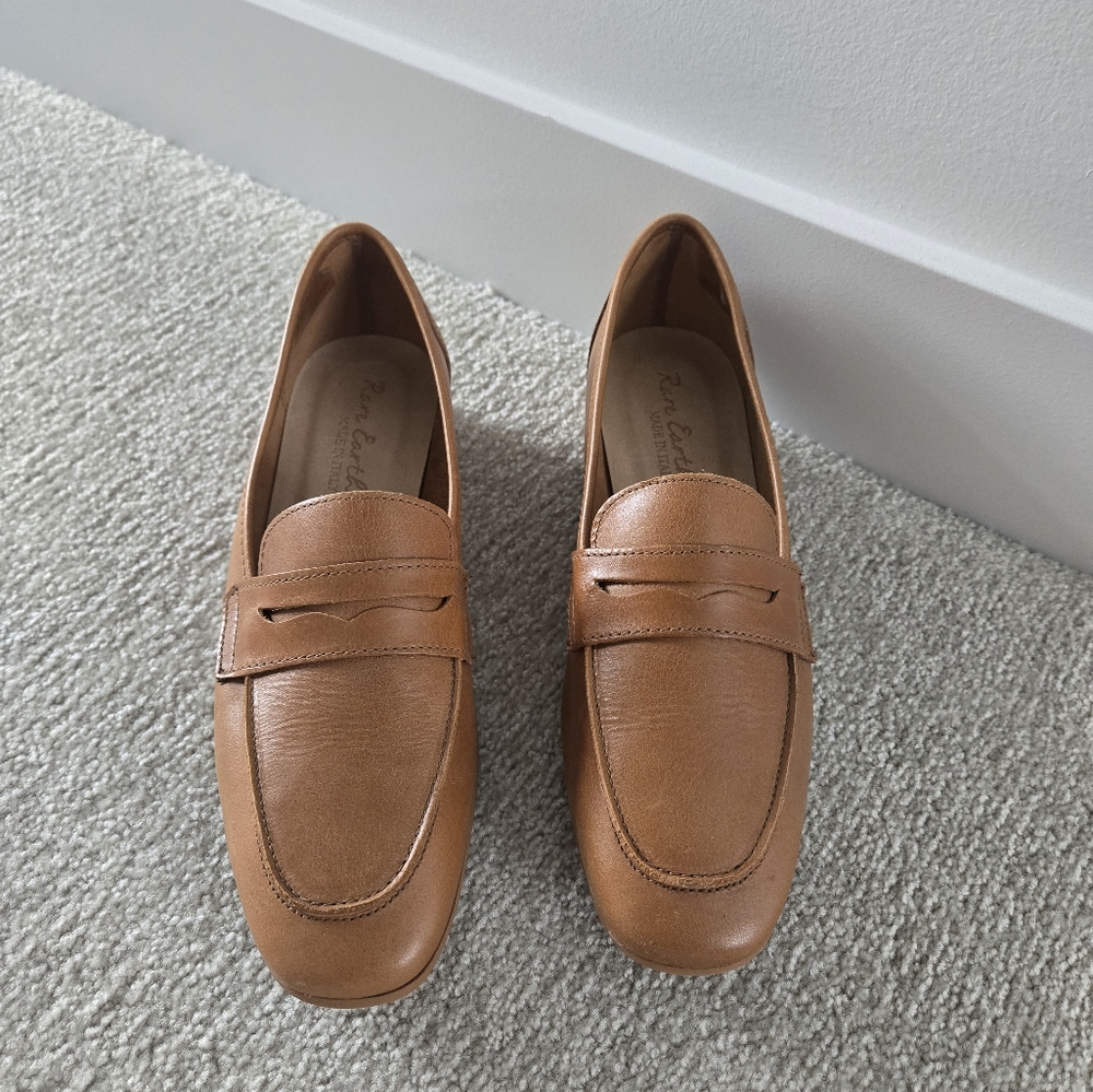 Rare Earth Tan Leather Loafers